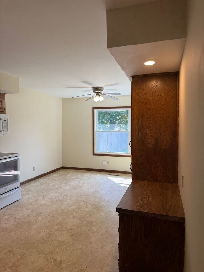 Foto del edificio - 3735 N Pickwick Ave