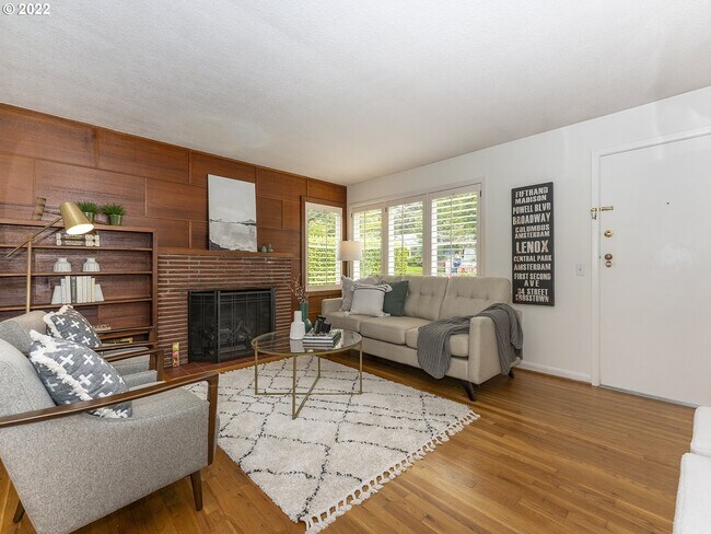 Espacio para relajarse - 8535 SW 58th Ave
