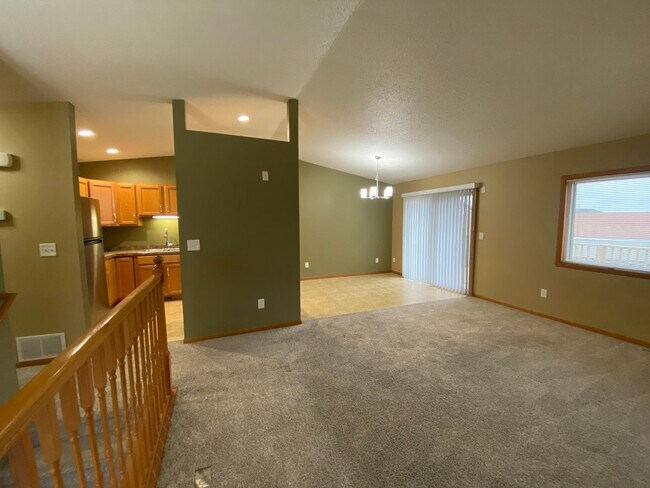 Foto del edificio - 3 bdrm/2 bath Twin Home - FOR RENT!
