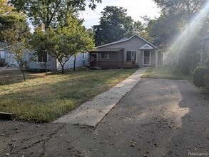 Building Photo - 2305 Hester Ct
