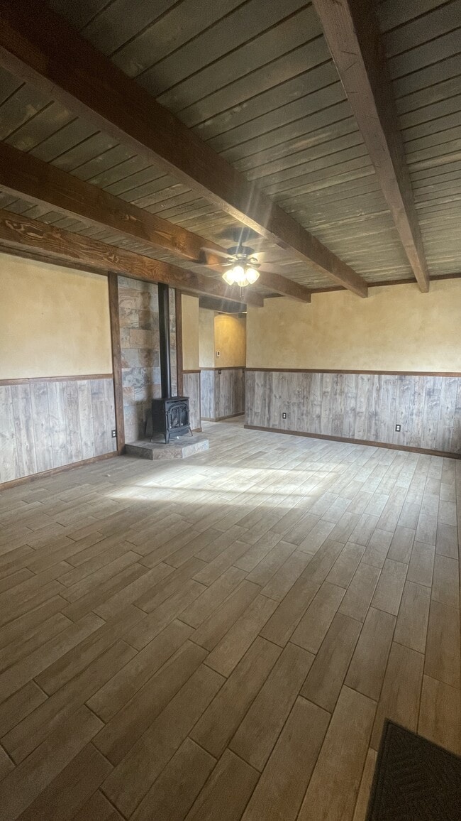 Building Photo - 1 Crystal Creek Dr