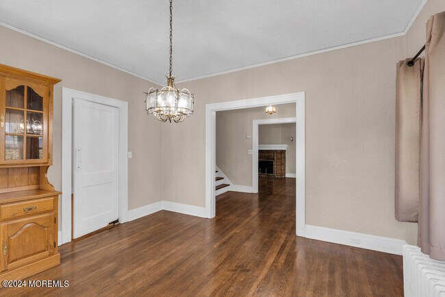 Building Photo - 1521 4th Ave