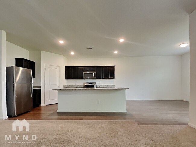 Foto del edificio - 1004 Water Oak Ln