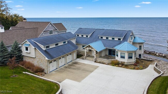 Foto del edificio - 28838 Lake Rd