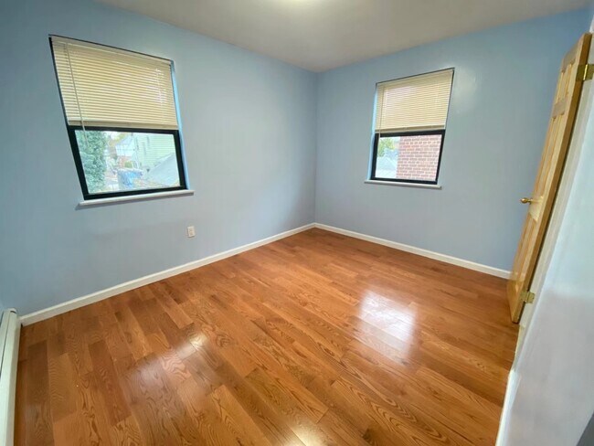 Foto del edificio - 4703 161st St