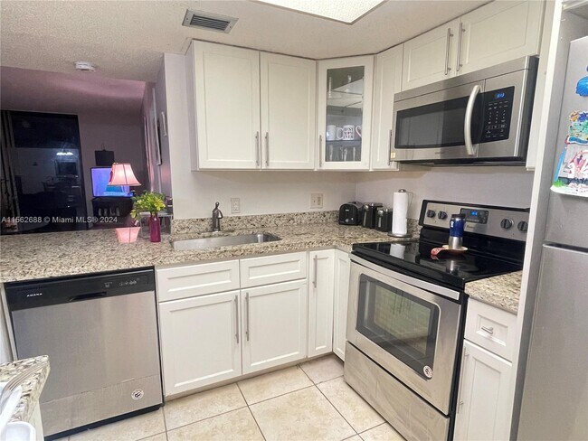 Foto del edificio - 5530 NW 44th St