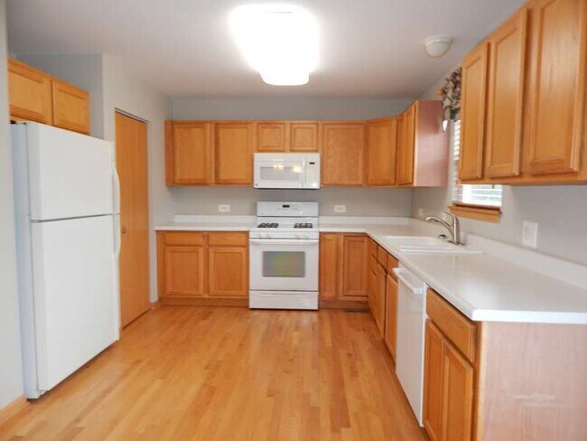 Building Photo - 946 Premrose Ct