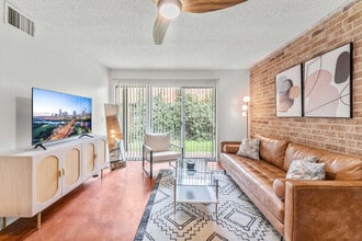 Building Photo - 500 S Congress Ave