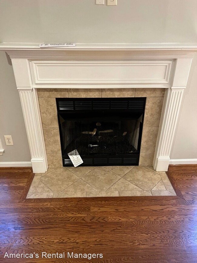 Foto del edificio - 3 br, 2.5 bath House - 328 Amber Lane