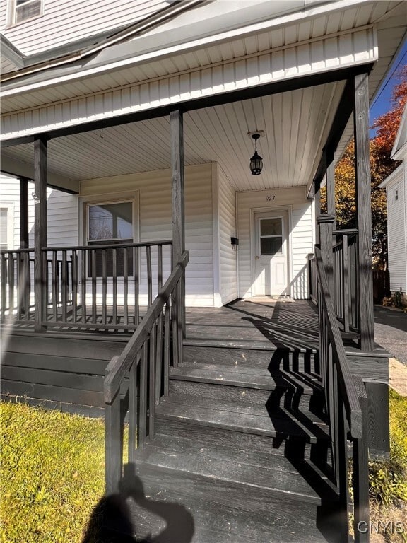 Building Photo - 925 Salina St