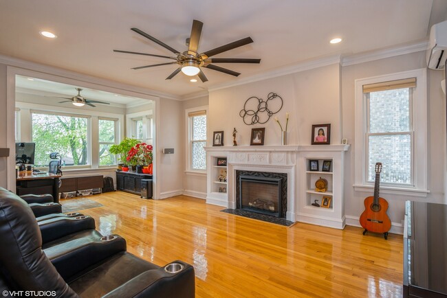 Foto del edificio - 5034 N Lawndale Ave