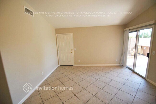 Foto del edificio - 7923 W Laurel Ln