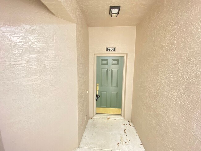 Foto del edificio - 9416 Myrtle Creek Ln