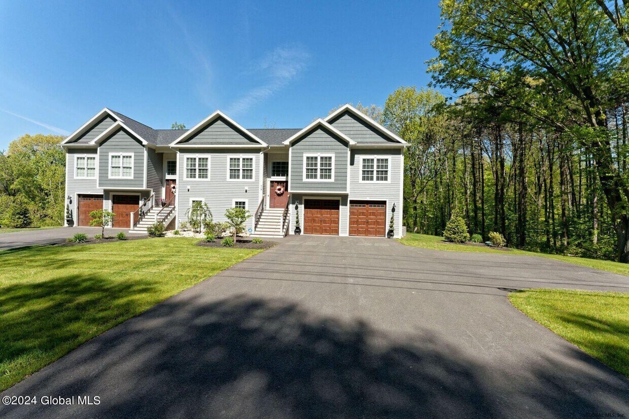 80 Clamsteam Rd, Clifton Park, NY 12065 Townhome Rentals in Clifton