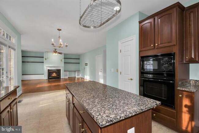 Foto del edificio - 9540 Parsonage Ln