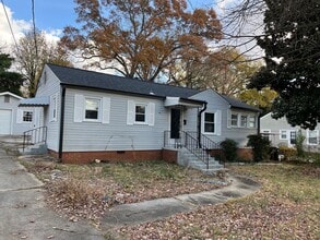 Building Photo - 1602 Cook St