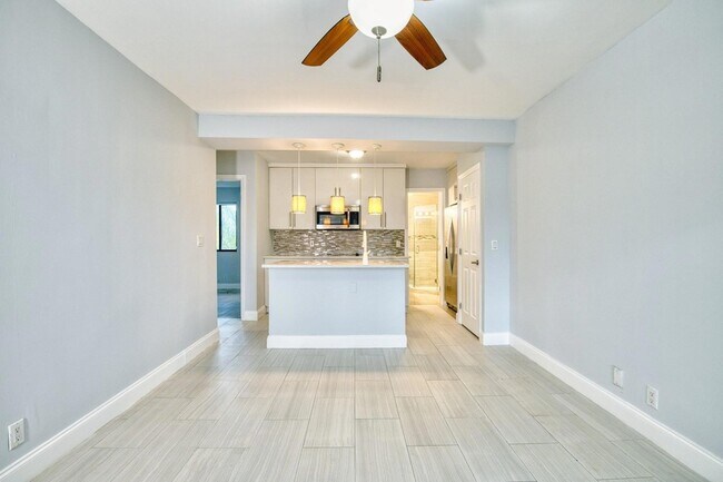 Foto del edificio - 914 NE 15th Ave