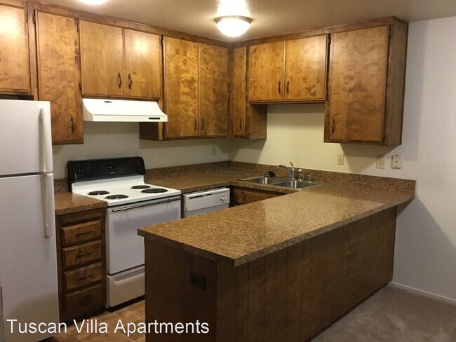 Building Photo - 85-85 Tuscan Villa Dr