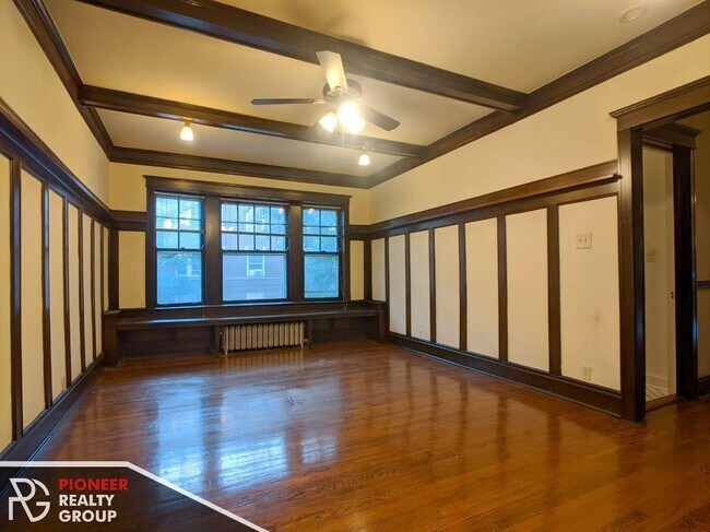 Foto del edificio - 2825 W Logan Blvd