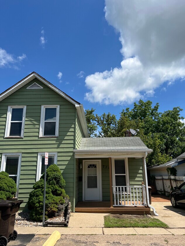 Foto principal - 718 W Alsop St
