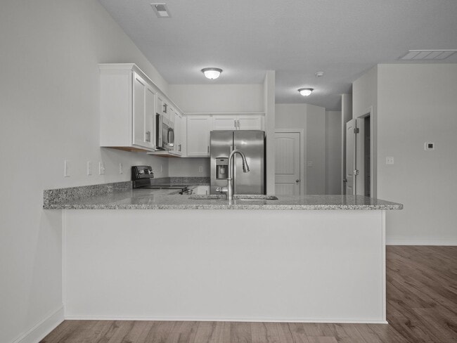 Building Photo - Welcome to Verrazzano Lane!