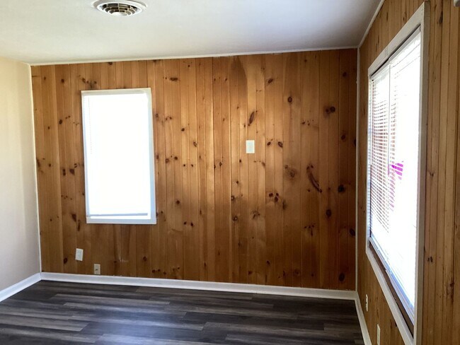 Foto del edificio - 4106 Jewell Ave 2BR/1BA (Middletown)