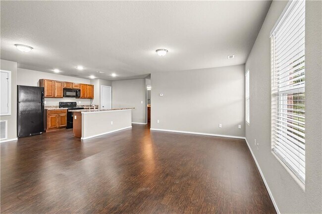 Foto del edificio - 239 N Broadway Dr