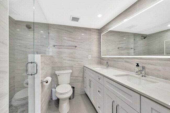 Foto del edificio - 1566 Bridgewood Dr