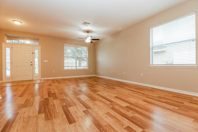 Foto del edificio - 11832 Colony Lakes Blvd