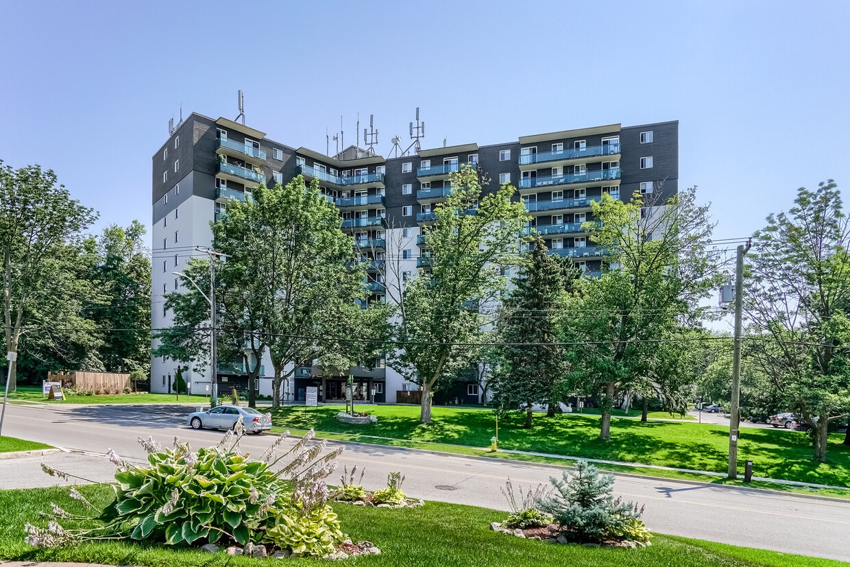 Primary Photo - Imperial Towers