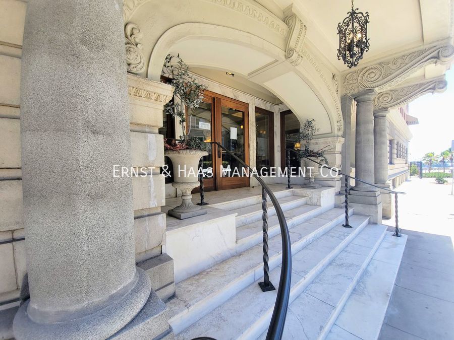 1030 E Ocean Blvd Unit 204, Long Beach, CA 90802 Room for Rent in