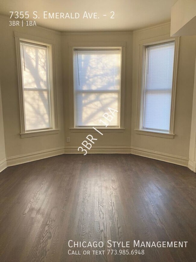 Building Photo - Top Floor Retreat with Room to Breathe!