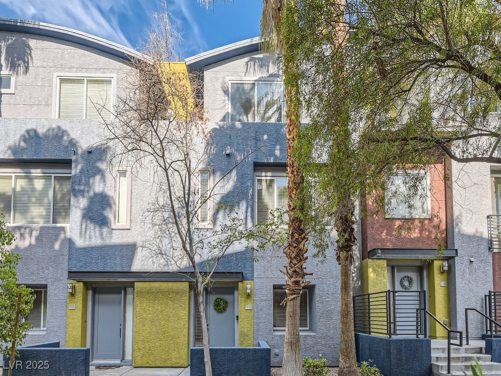 Primary Photo - 9050 W Tropicana Ave