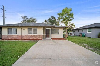 Building Photo - 4406 Santa Barbara Blvd