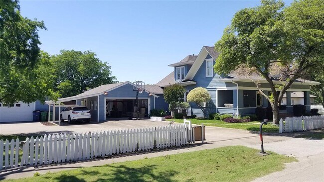 Building Photo - 112 N Arizona Dr