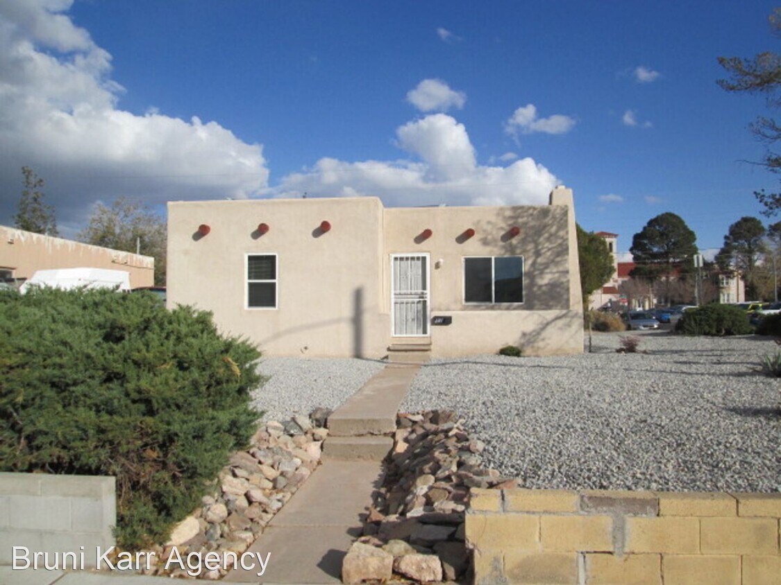 3 br, 1 bath House 800 Vassar NE House Rental in Albuquerque, NM