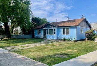 Building Photo - 4930 S Luna Ave