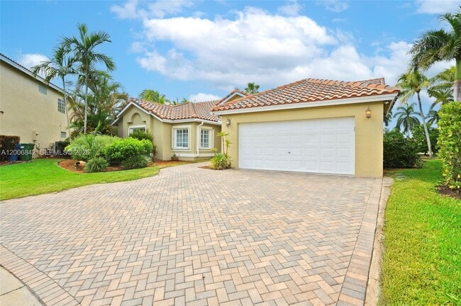 Building Photo - 1215 Balboa Ct