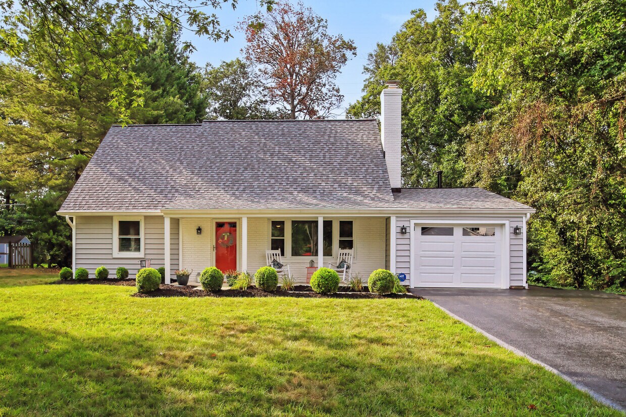 Foto principal - 13007 Melville Ln