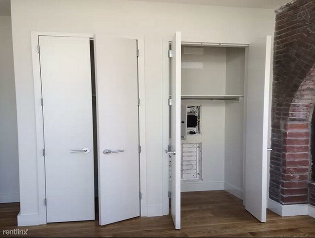 Foto del edificio - 2 br, 2 bath Apartment - 125 Eagle St