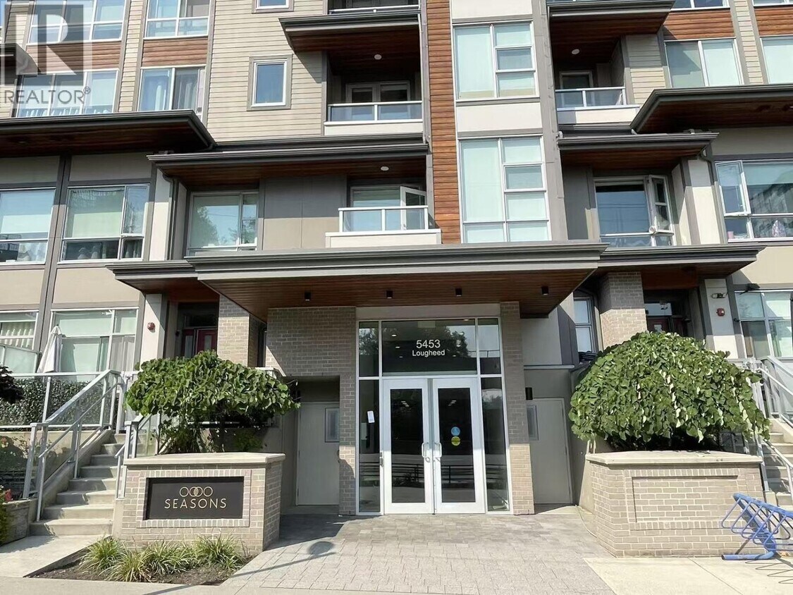 Primary Photo - 5453 Lougheed Hwy.