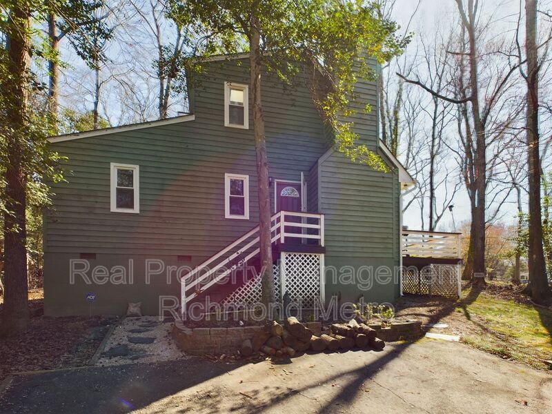 Primary Photo - 8440 Scottingham Dr