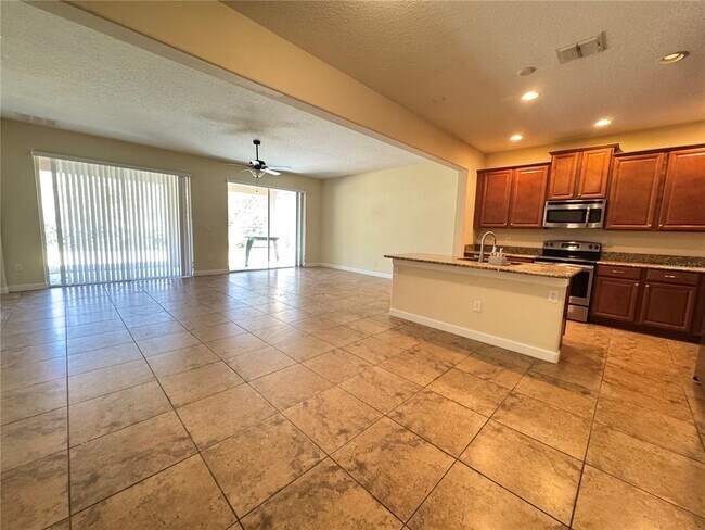 Foto del edificio - 6149 Waterside Island Ln