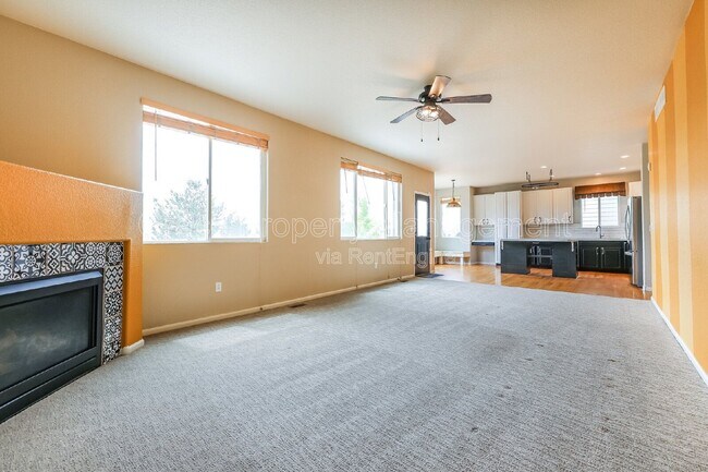 Foto del edificio - 16270 E 106th Way