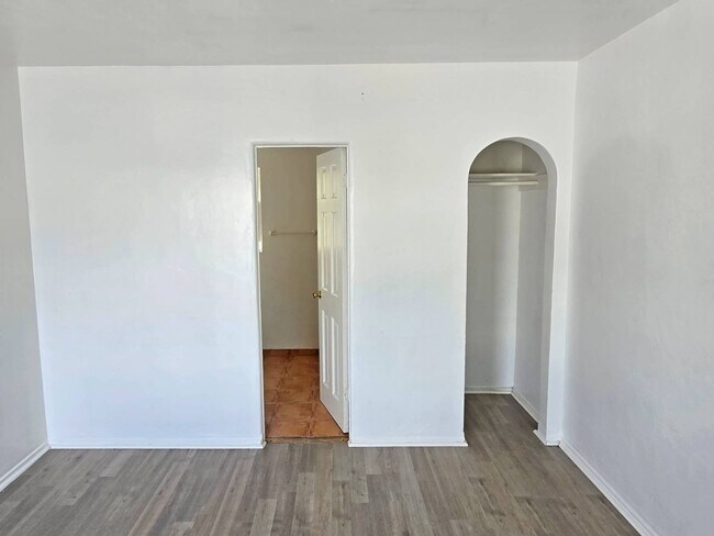 Foto del edificio - 13801 S Vermont Ave