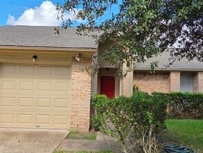 Building Photo - 2743 Ferry Landing