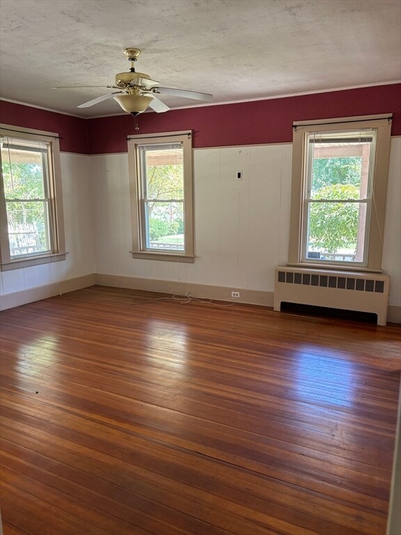 Foto del edificio - 96 White Horse Rd