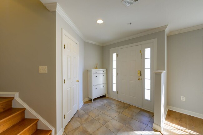 Foto del edificio - Luxury Living in the Villages of Urbana