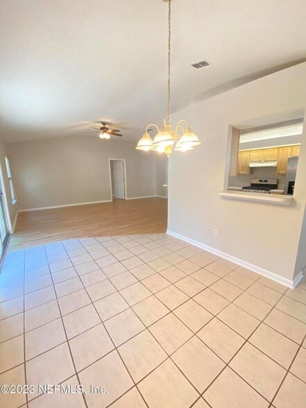 Building Photo - 11332 Hendon Dr