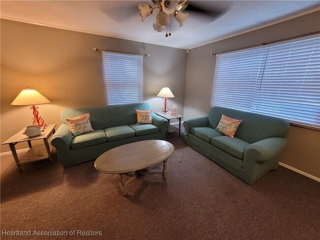 Foto del edificio - 370 E Interlake Blvd